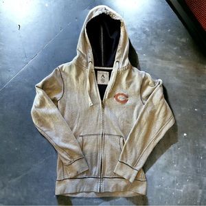 Men’s Antigua Chicago Bears zip up hoodie. Heather gray. Size medium.